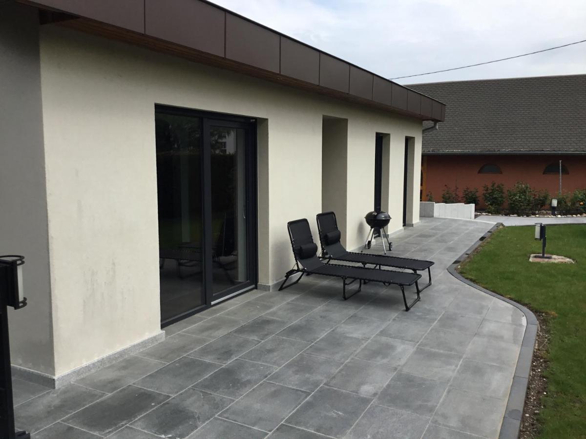 Au Pied Des Vignes Guebwiller Exterior photo